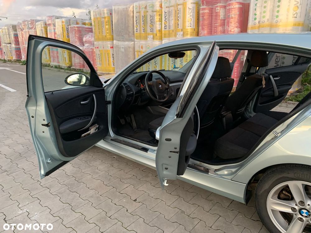 BMW Seria 1 116i - 11