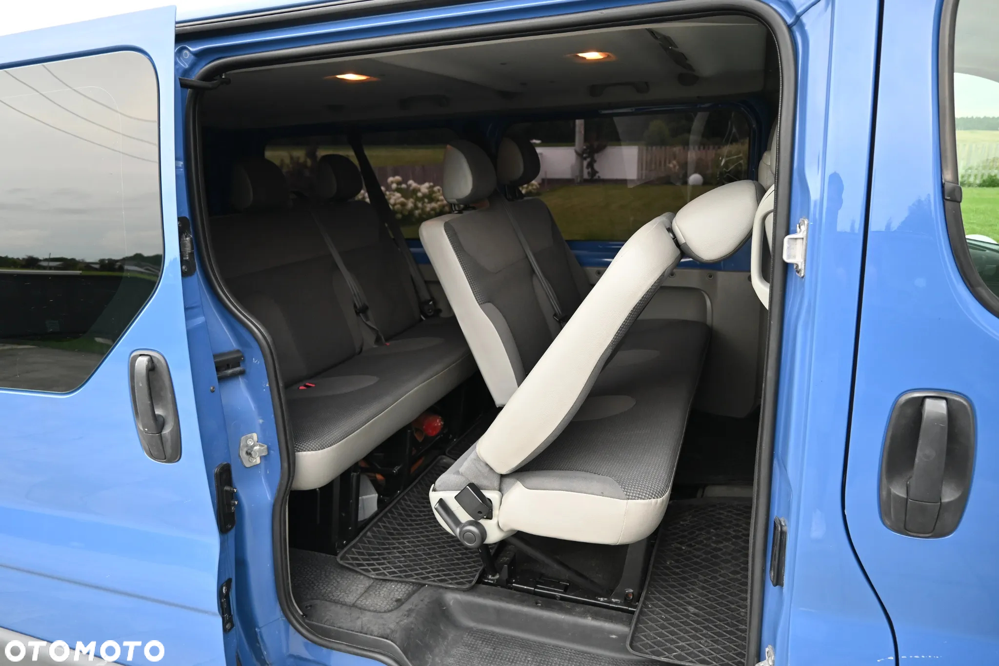 Opel Vivaro - 14