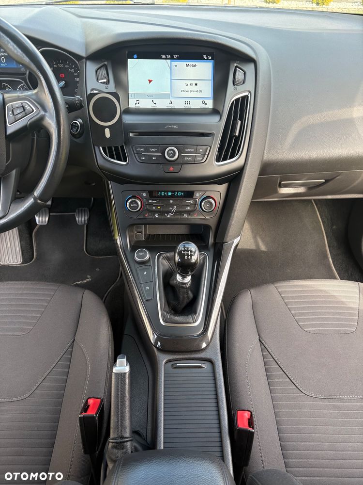 Ford Focus 1.5 EcoBoost Titanium ASS - 9