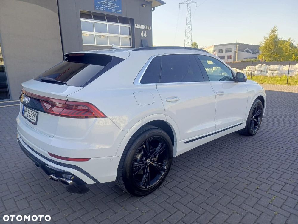 Audi Q8 55 TFSI mHEV Quattro Tiptronic - 4