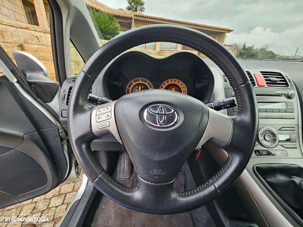 Toyota Auris 1.4 D-4D ACtive - 14