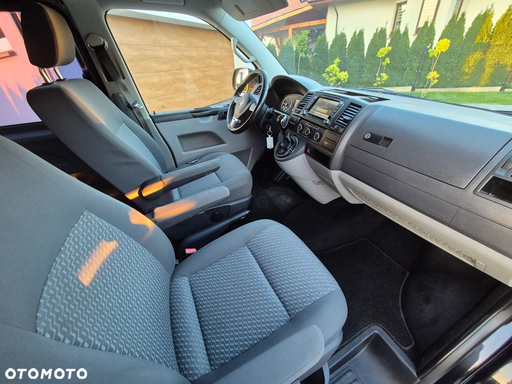 Volkswagen Transporter - 12