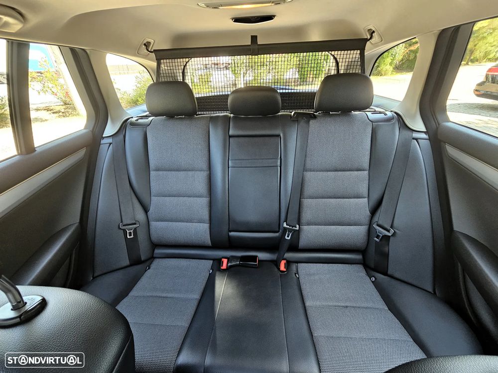 Mercedes-Benz C 220 Station CDI DPF Auto BlueEFFICIENCY Avantgarde - 32