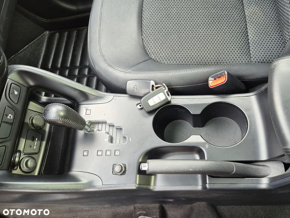 Hyundai ix35 2.0 2WD Automatik Style - 28