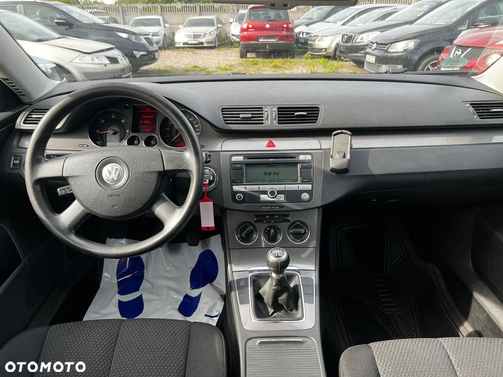 Volkswagen Passat 1.9 TDI DPF Comfortline - 6
