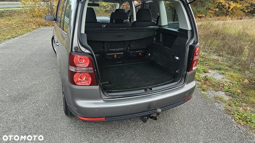 Volkswagen Touran - 7