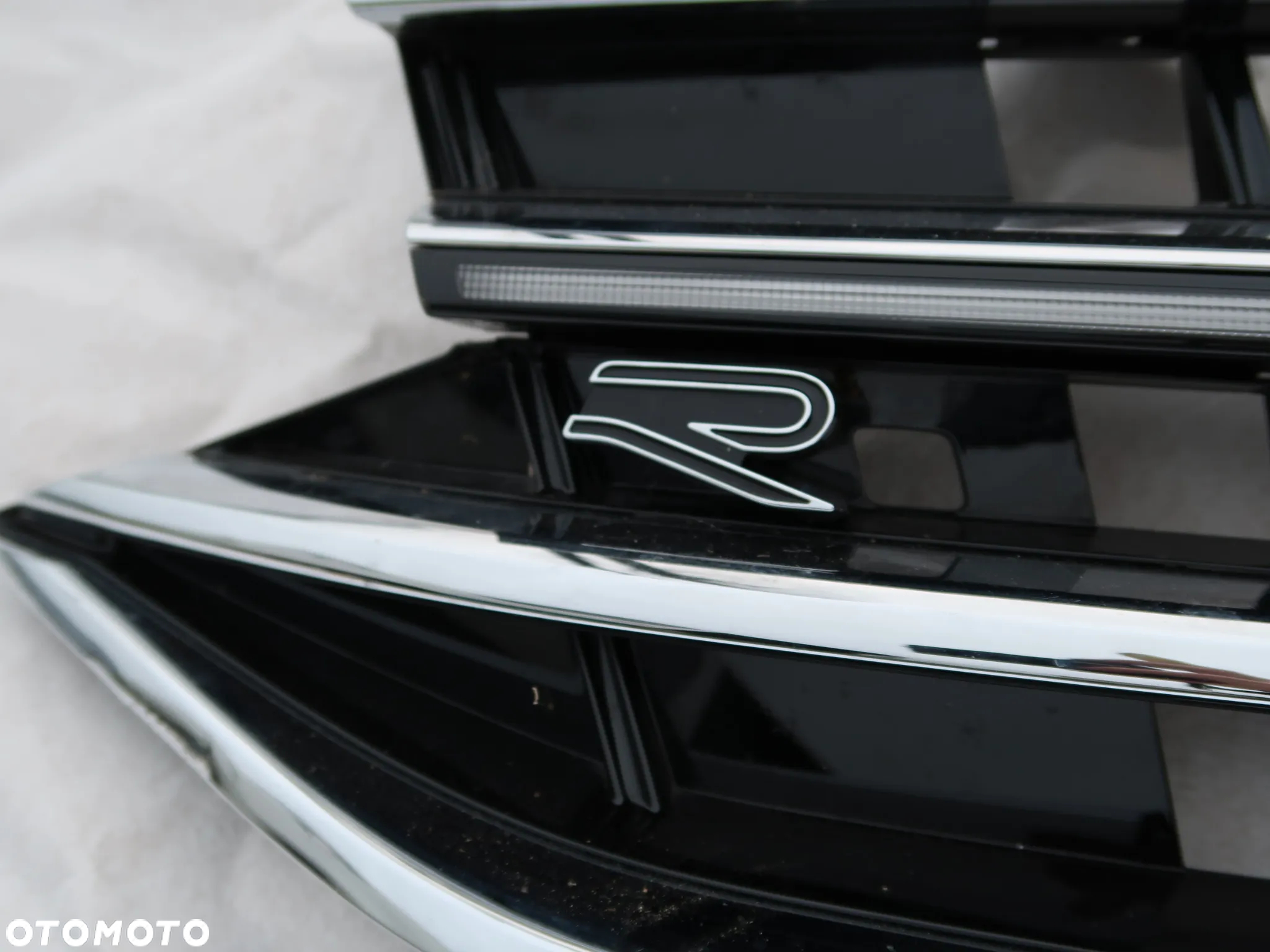 Nowy Grill Podświetlany VW Tiguan 5NN - 2