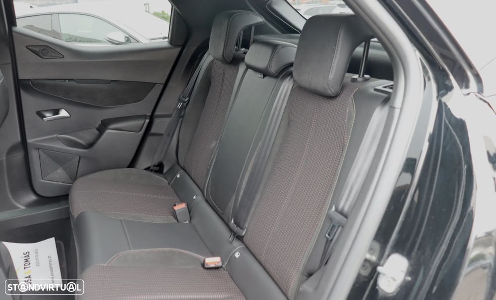 DS DS3 Crossback PureTech 130 Aut. PERFORMANCE LINE + - 18