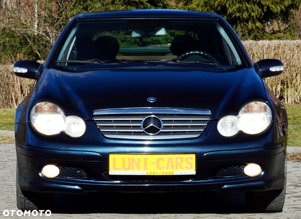 Mercedes-Benz Klasa C 180 - 22