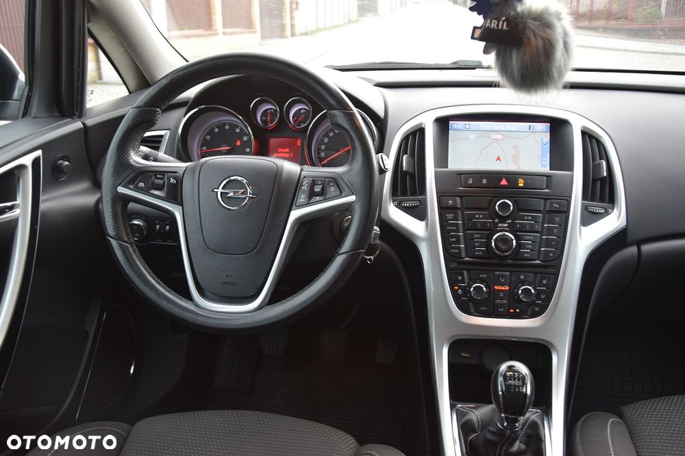 Opel Astra 1.4 T Cosmo - 7