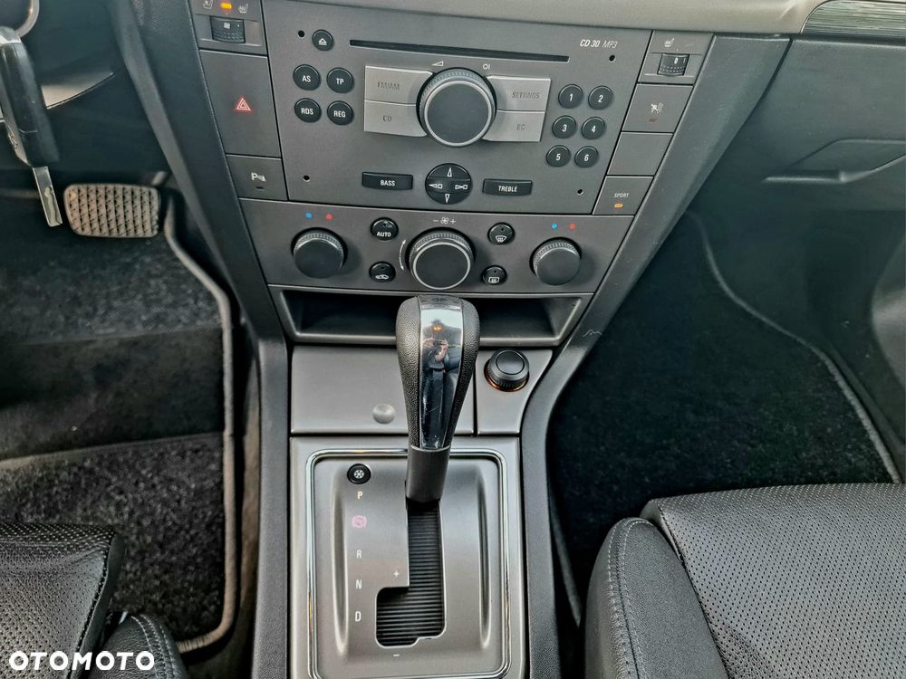 Opel Vectra 2.2 Automatik Business Executive - 27