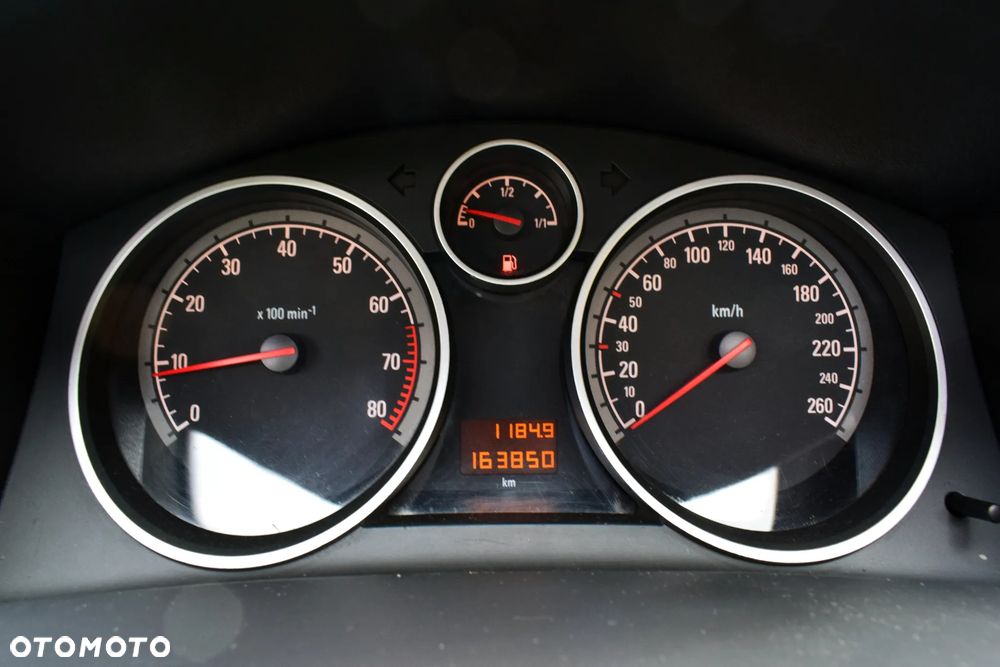 Opel Astra 1.8 Cosmo - 39
