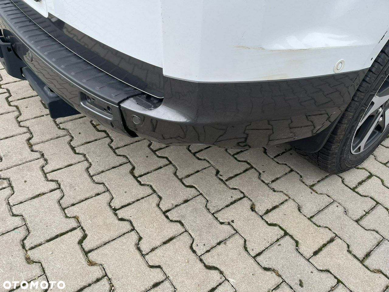 Ford Tourneo Custom - 18