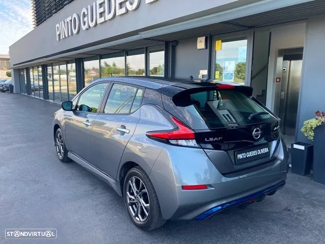 Nissan Leaf - 5