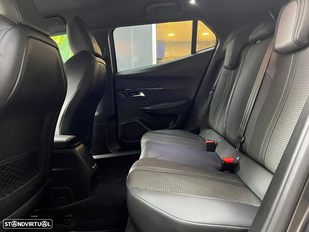 Peugeot 2008 - 10