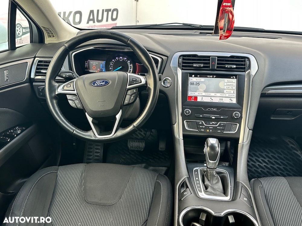 Ford Mondeo 2.0 Hybrid - 9