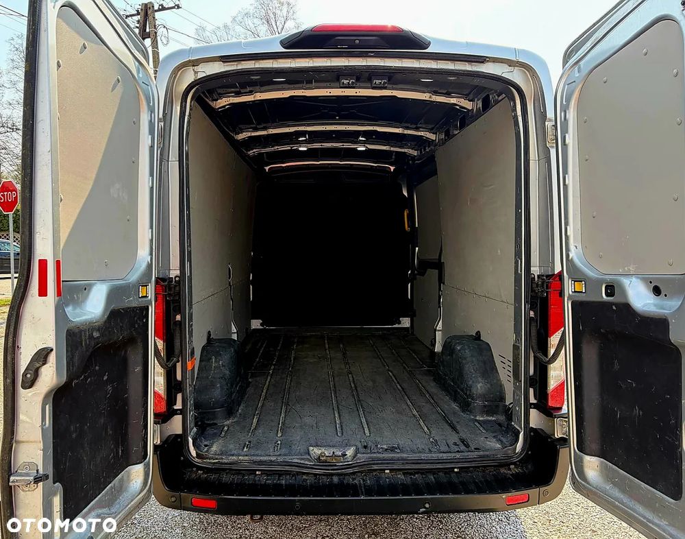 Ford Transit - 9