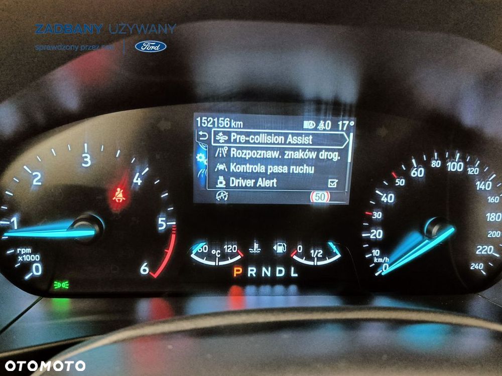 Ford Focus 2.0 EcoBlue Start-Stopp-System TITANIUM - 20