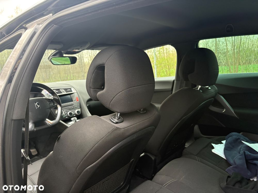 Citroën DS5 1.6 e-HDi Chic MCP - 10