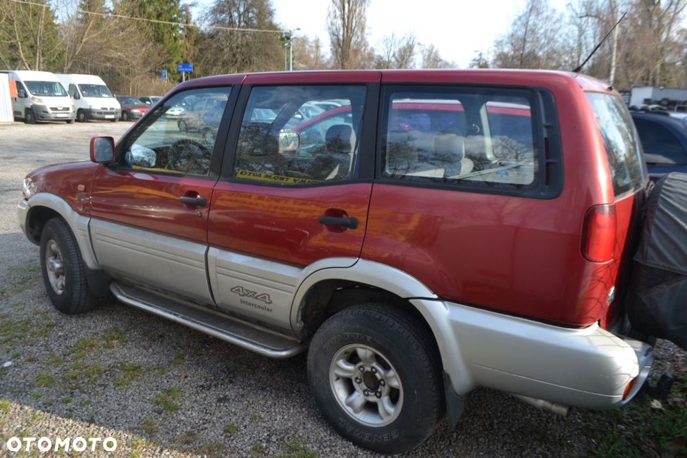 Nissan Terrano - 4