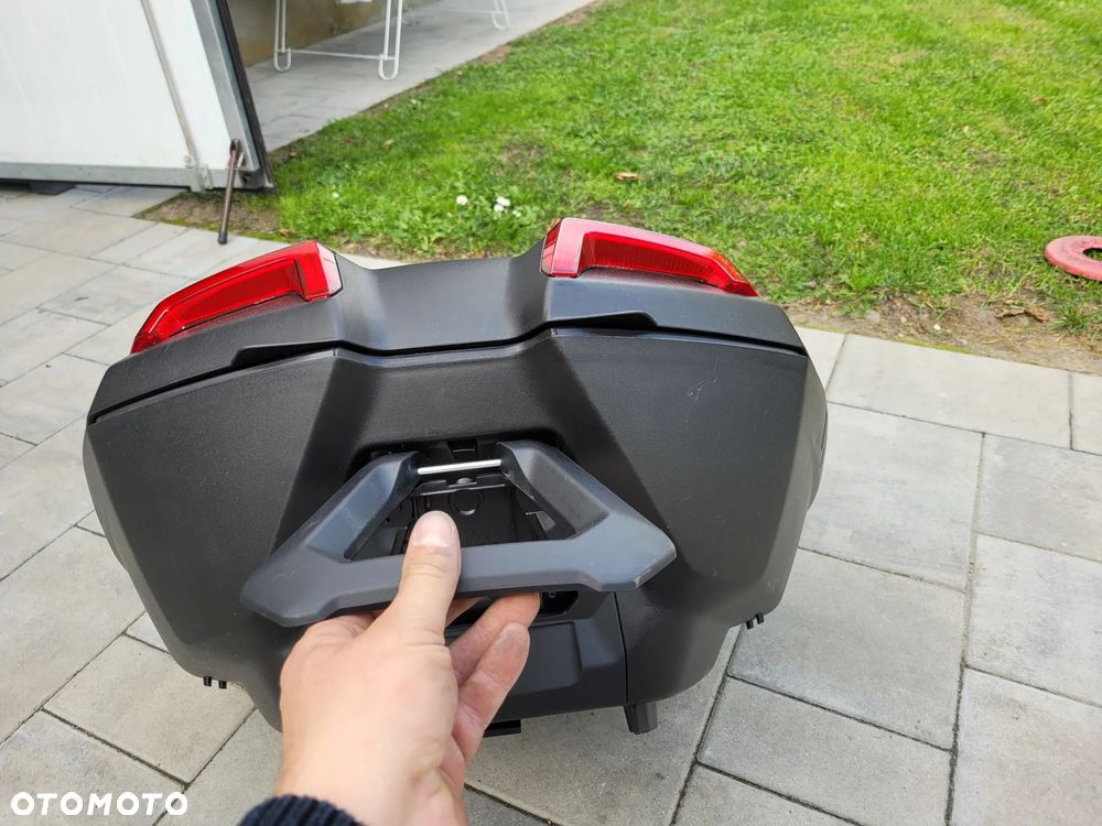 Kufer centralny Yamaha MT 09 10 Tracer 7 9 T-Max X-Max - 25