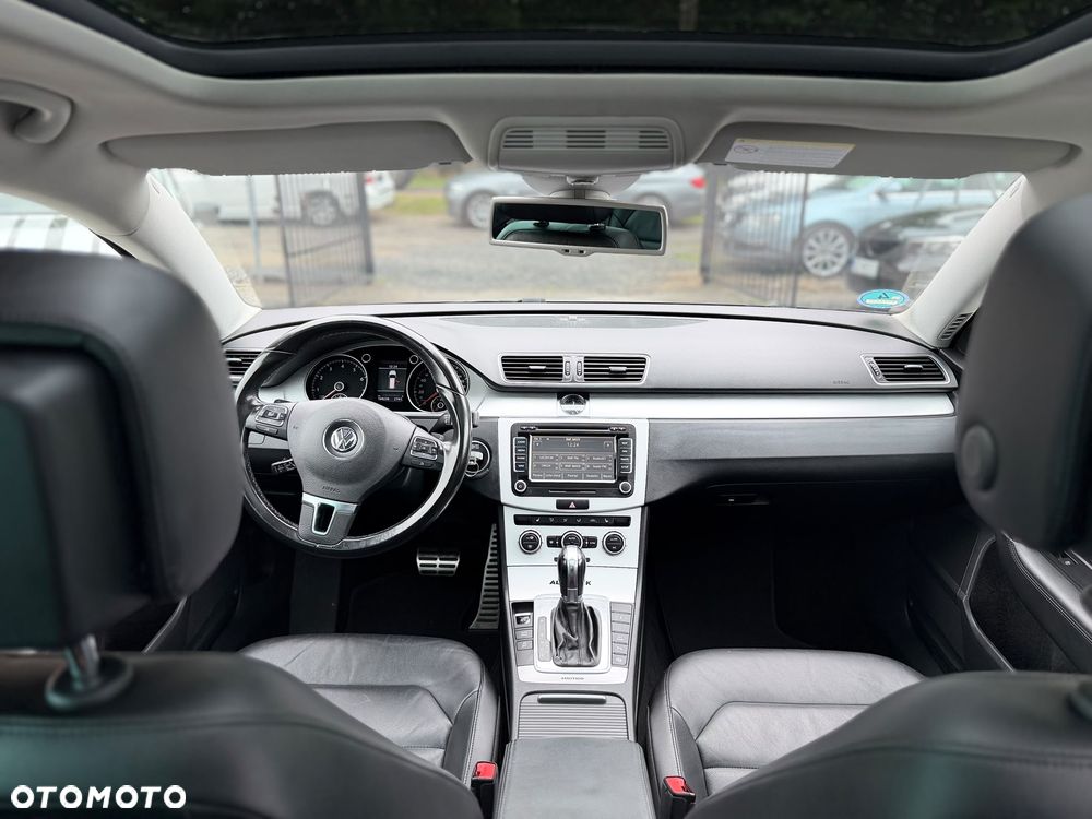 Volkswagen Passat Alltrack - 11