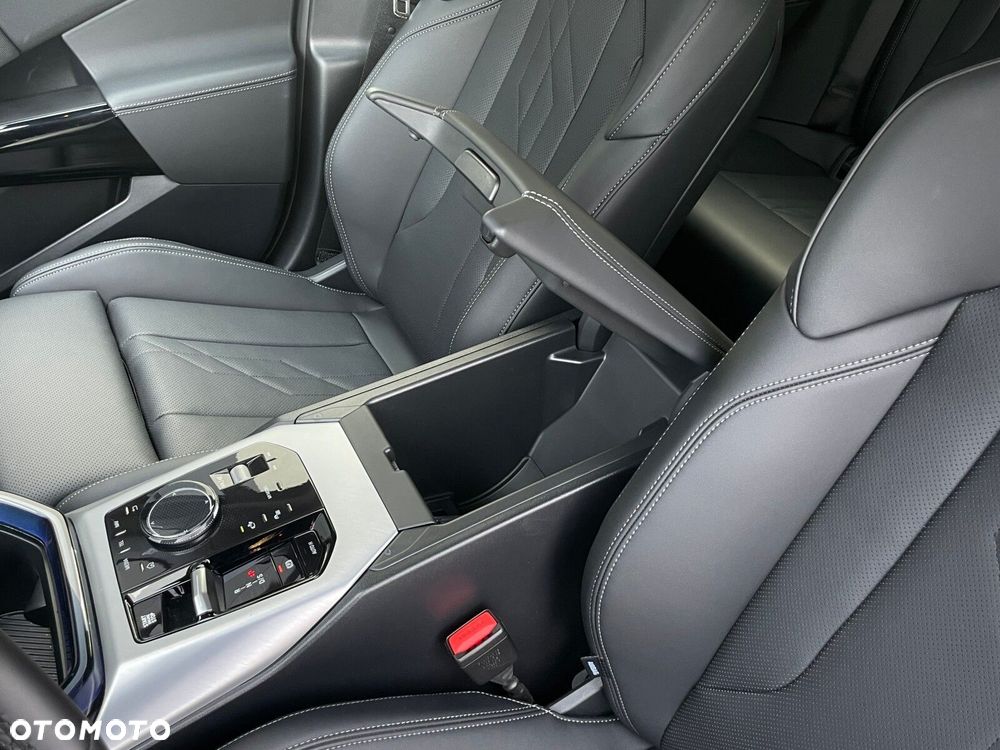 BMW X3 xDrive20d mHEV - 36