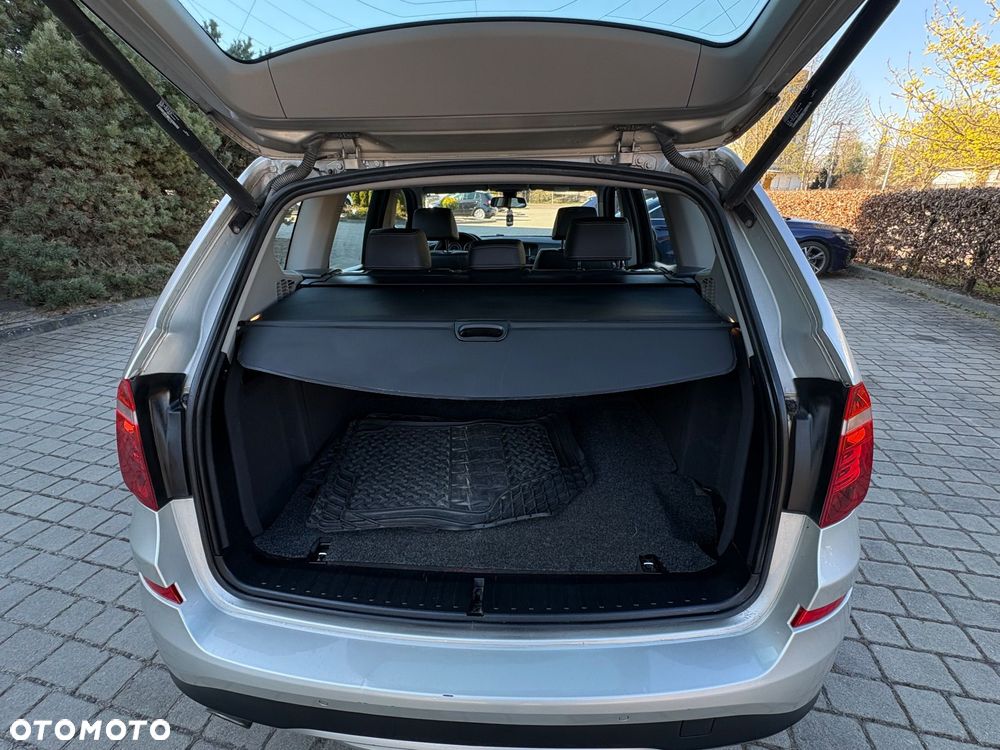 BMW X3 xDrive20d - 17