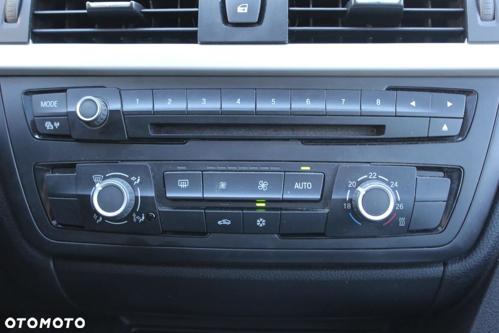 BMW Seria 3 320i Sport-Aut - 22