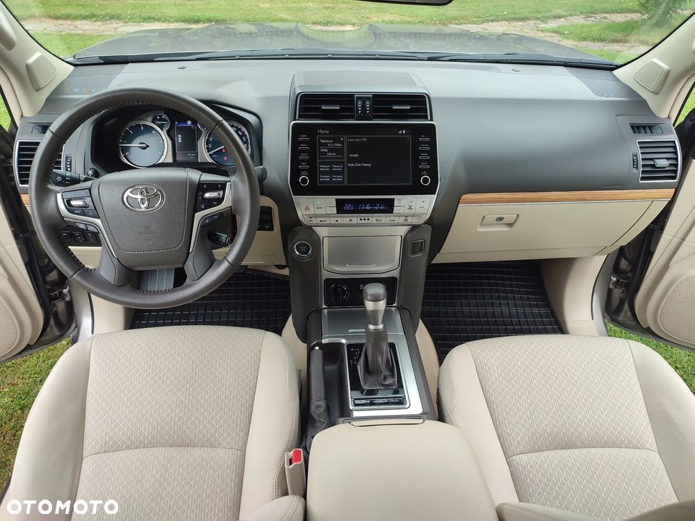 Toyota Land Cruiser LC 2.8 D-4D Prestige - 19