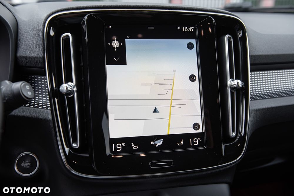Volvo XC 40 D3 SCR AWD R-Design - 25