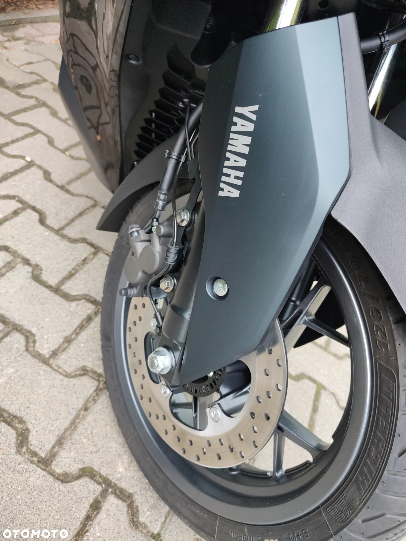 Yamaha X-max - 10