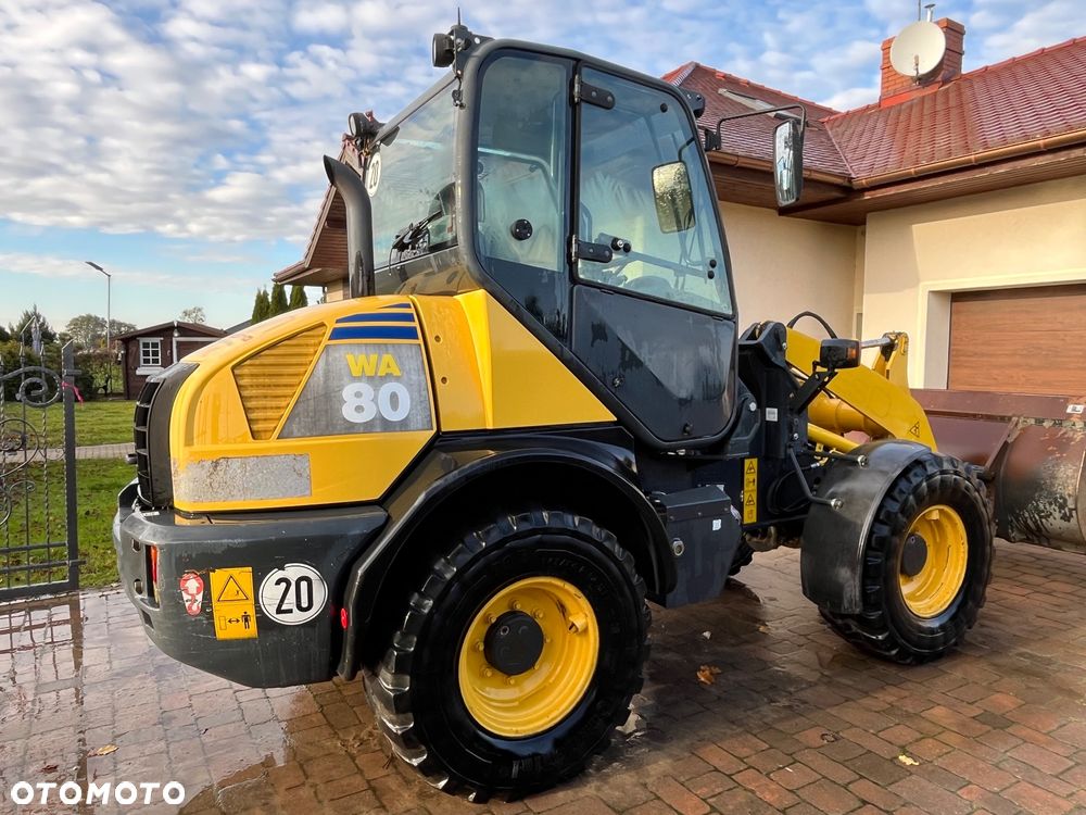Komatsu WA80-6 - 4
