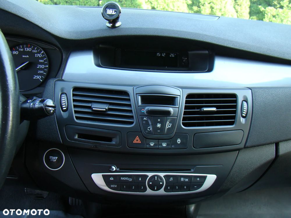 Renault Laguna 2.0 16V 140 Emotion - 19
