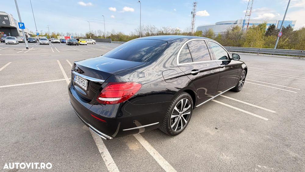 Mercedes-Benz E 300 de 9G-TRONIC - 5