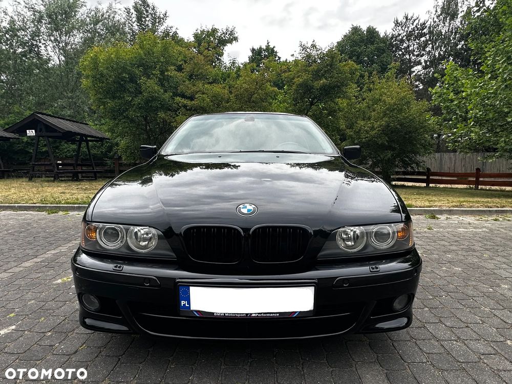 BMW Seria 5 540i - 24