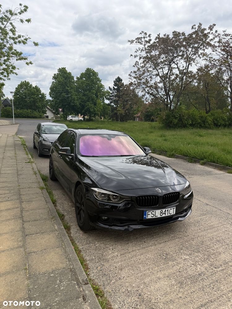 BMW Seria 3 320i - 1