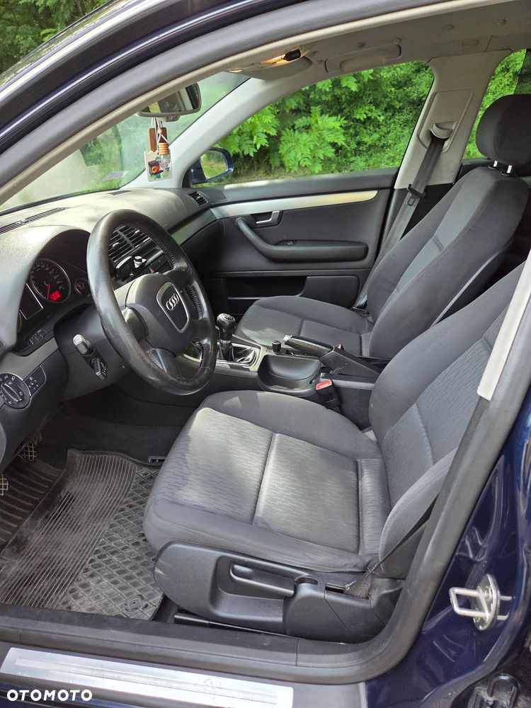 Audi A4 Avant 2.0 TDI - 9