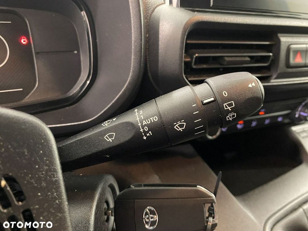 Toyota Proace City - 25