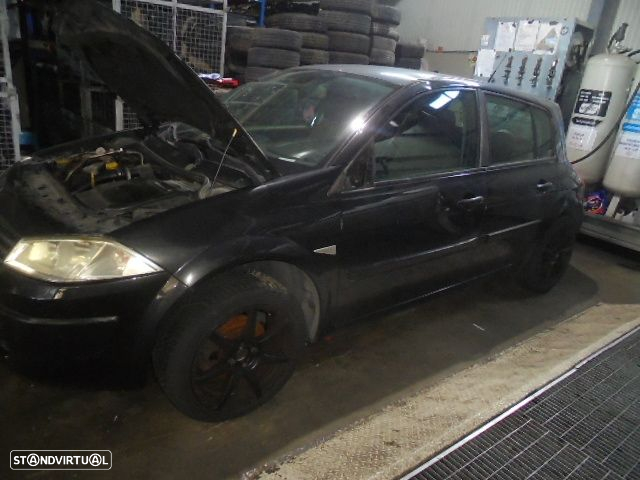 Carro MOT: K9K722 K9KBDX7  CXVEL: JR5-102   JR5-S-07 RENAULT MEGANE 2 2003 1.5DCI 82CV 5P PRETO DIESEL - 3