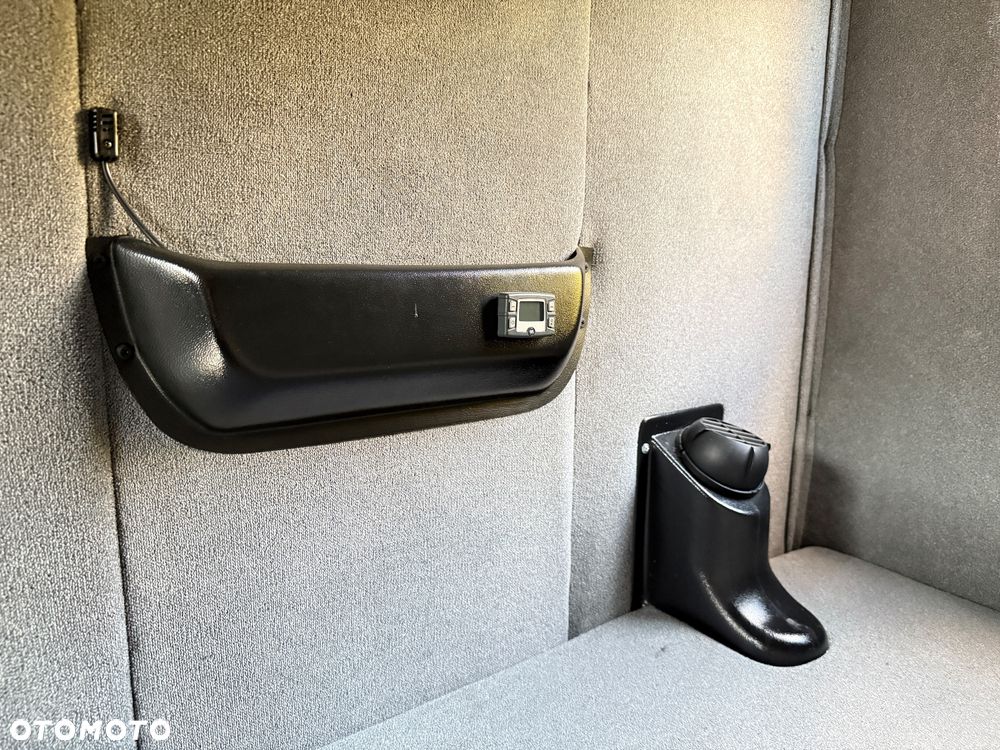 Iveco DAILY 35-180 3.0 HPI 180KM 10 E.Palet 2x Firana+Winda ! FULL LED ! Resor+Poduszka! HI MATIC! Salon Polska! - 20