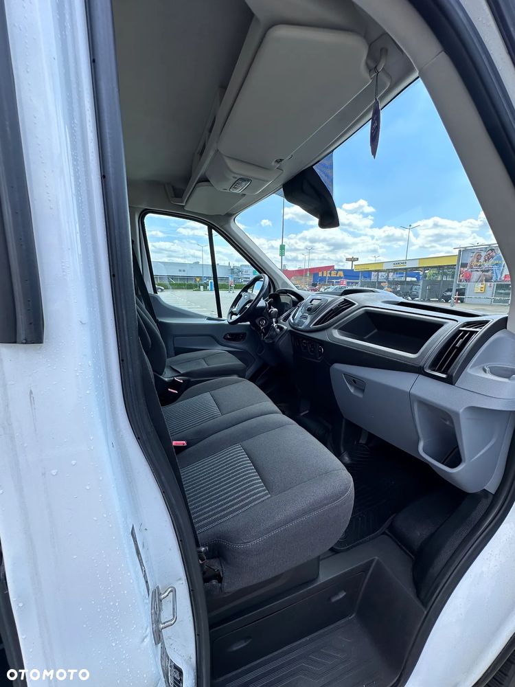 Ford Transit - 20