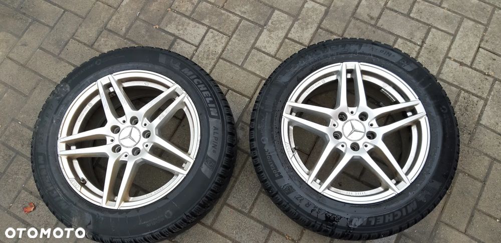 Felgi z oponami 225/55 R17 Mercedes W213 Kombi 2018r. 2.0d - 1