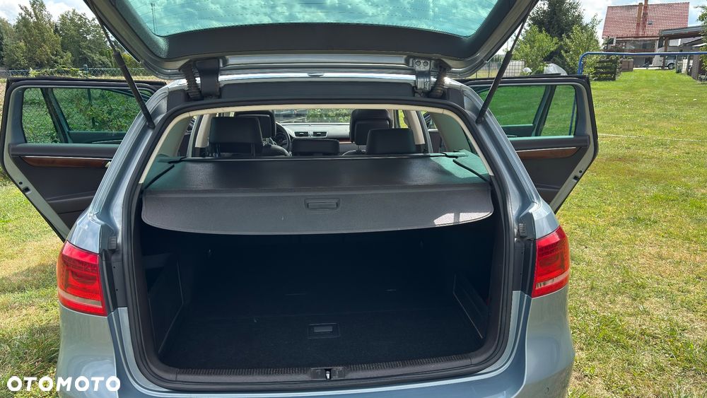 Volkswagen Passat 2.0 TDI Highline DSG - 8