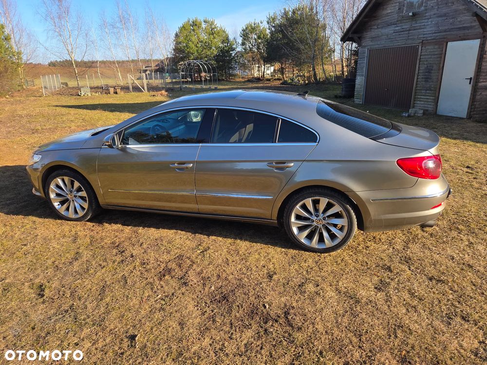 Volkswagen Passat CC - 2