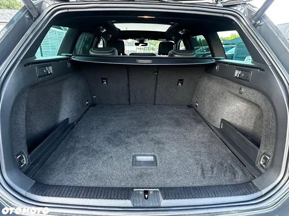 Volkswagen Passat Alltrack 2.0 TDI SCR DSG 4Motion - 35