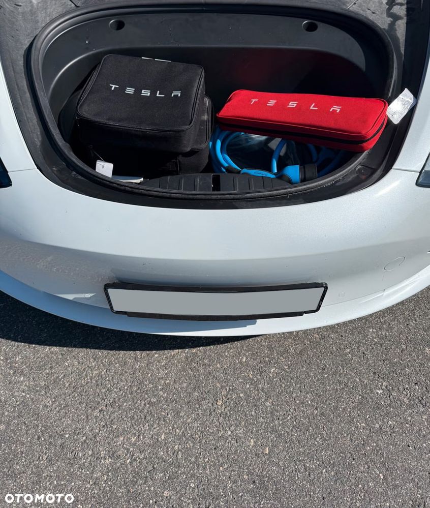 Tesla Model 3 Langstreckenbatterie Allradantrieb Dual Motor - 7