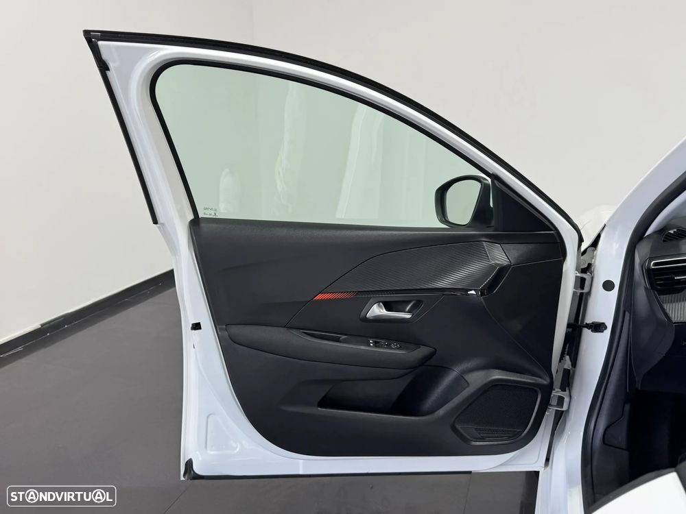 Peugeot 208 1.2 PureTech Active Pack - 17