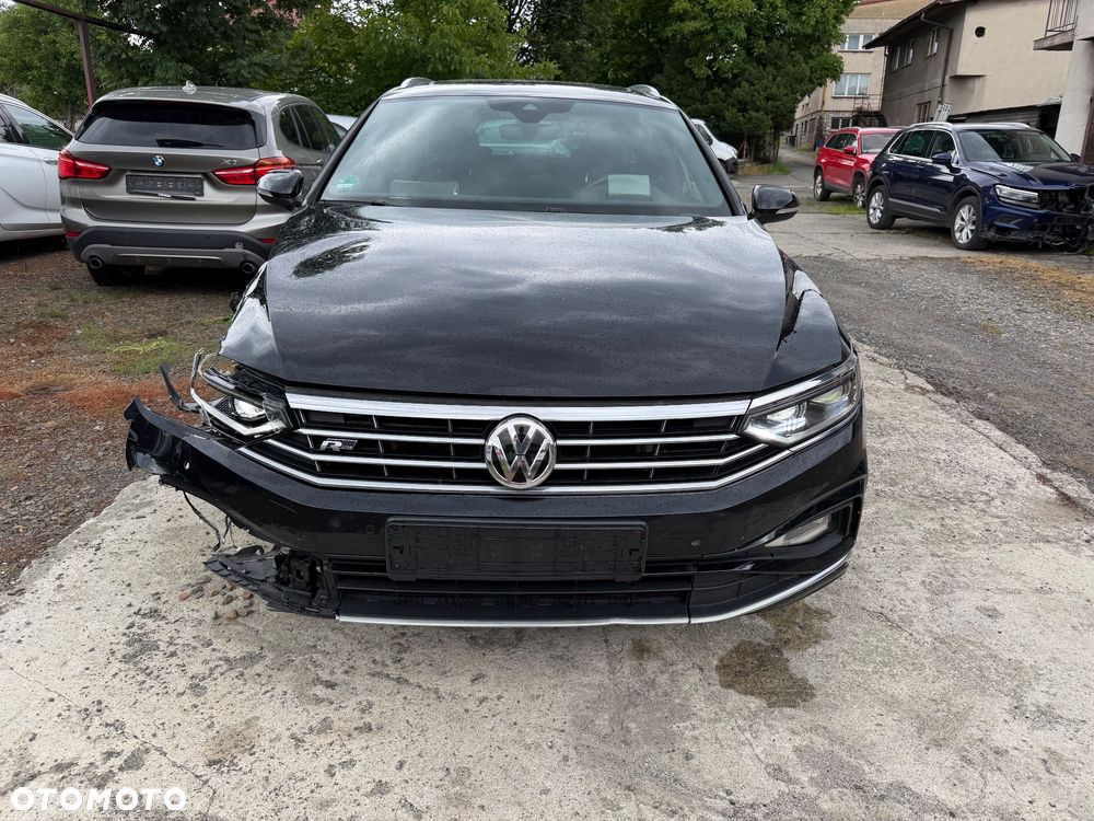 Volkswagen Passat Variant 2.0 TDI SCR DSG 4Motion Elegance - 37