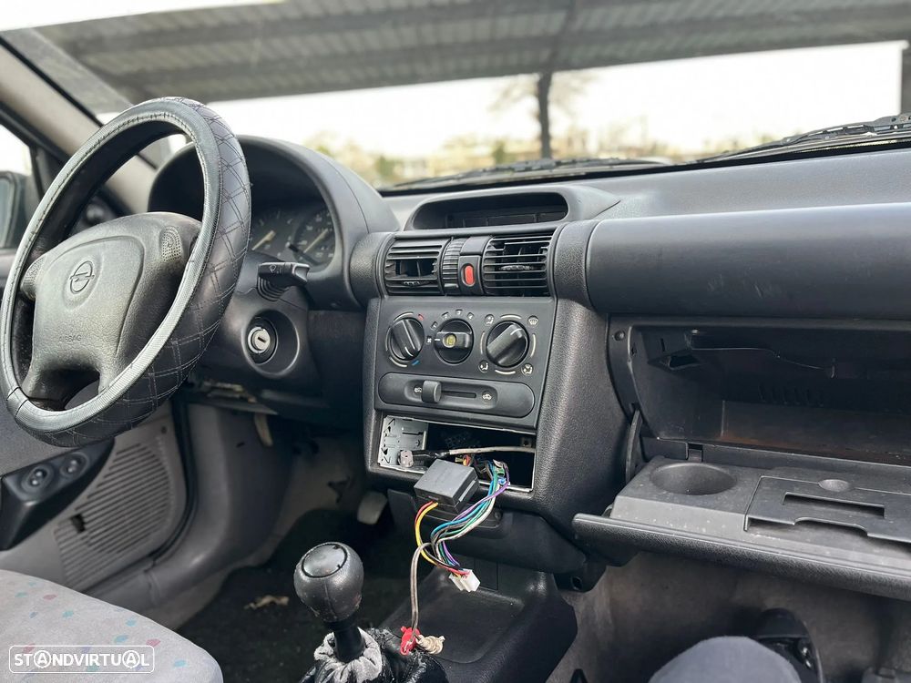 Opel Corsa 1.5 TD - 6